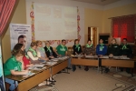 увеличить На круглом столе