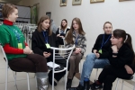увеличить