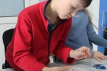 увеличить
